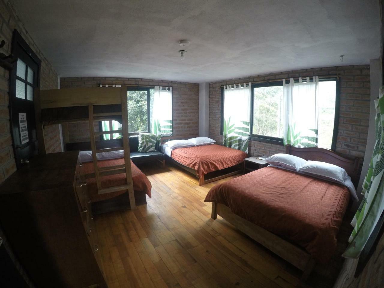 Backpackers Balcones Hostel Banos  Luaran gambar